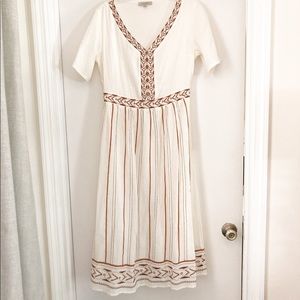 V-Neck Short Sleeve Embroidered Midi Dress, size M.